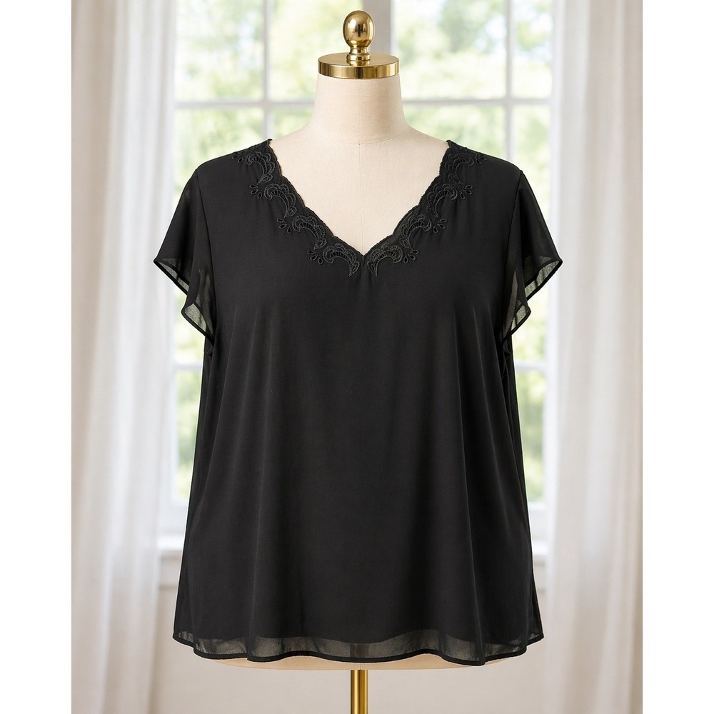 Torrid Blouse Popover Top Black Embroidered V-Neck Flutter Sleeve Georgette 3 3X